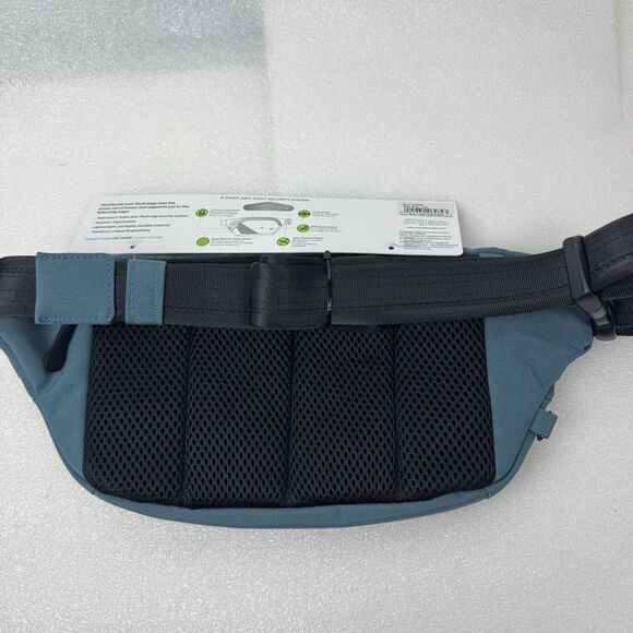 Travelon The Voyages Anti-Theft Waist Pack NWT - Picture 2 of 7